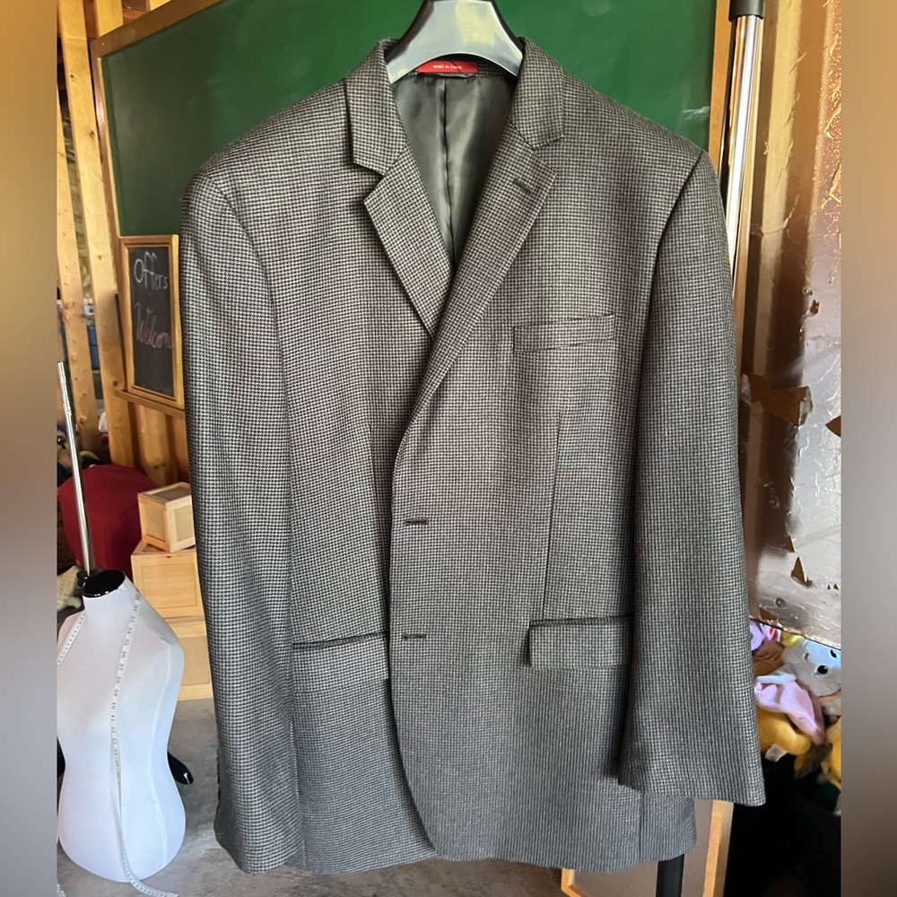 Izod houndstooth blazer. 46L.